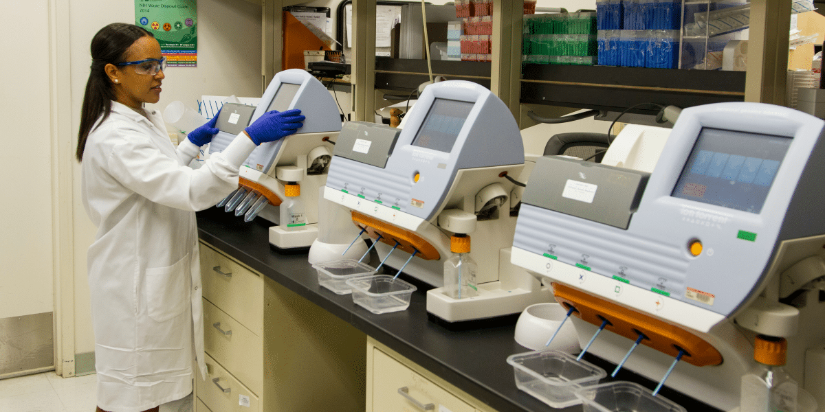 7 Tips for Choosing a Workstation That Meets Your Lab's Needs