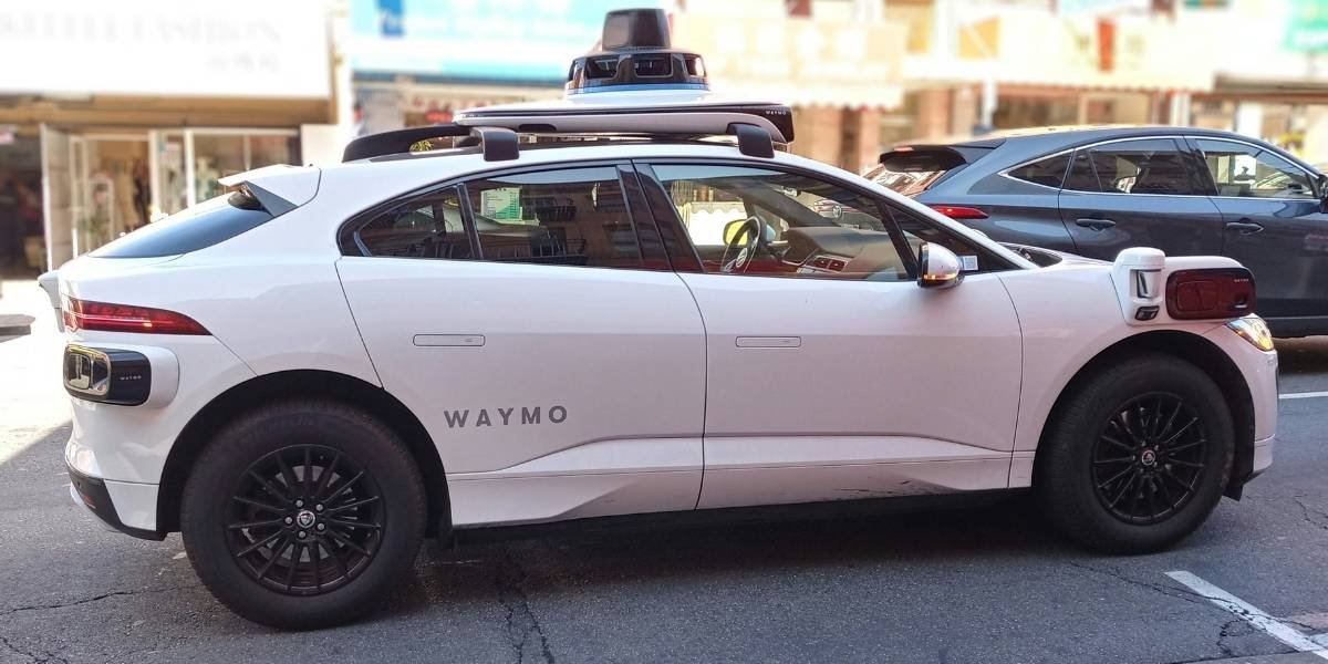 Amazon’s Zoox Robotaxi Launches Free Rides in San Franciscoaamy-dugiere-KDOigAcQ8PE-unsplash.jpg