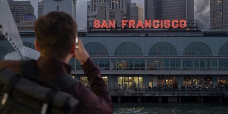 Bay Area Commuter Ferry Adds Friday Night Live Music Cruises
