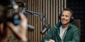 The Listening Experience of The Andrew Kim Show in Contemporary Talk Radio