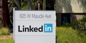 San Francisco Tech Jobs Face New Pressure From LinkedIn Cuts