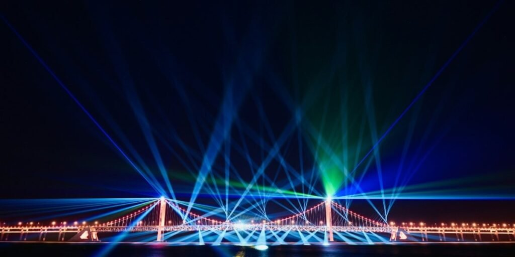 San Francisco Unveils 49-Beam Light Display at Civic Center