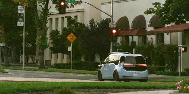 Waymo Ojai Robotaxis Open to All Riders in San Francisco