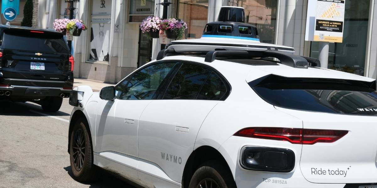 Waymo Ojai Robotaxis Open to All Riders in San Francisco